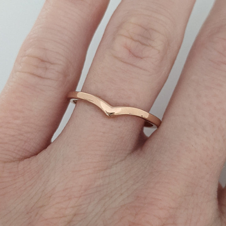 14K ROSE V-CURVED ESTATE BAND 1.4 GRAMS