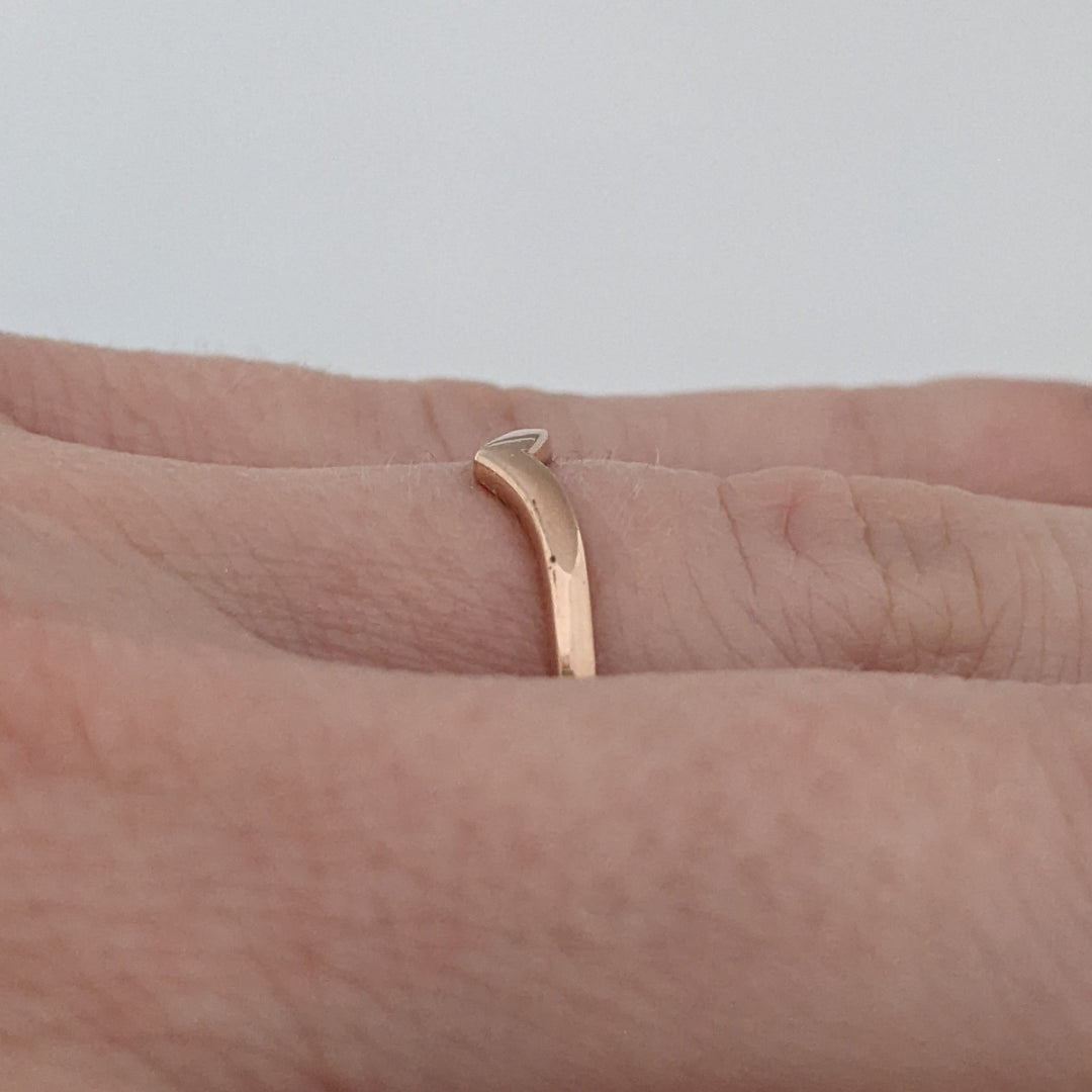 14K ROSE V-CURVED ESTATE BAND 1.4 GRAMS