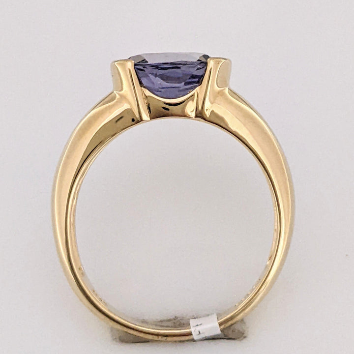 14K IOLITE OVAL 7X9 HALF BEZEL ESTATE RING 3.5 GRAMS