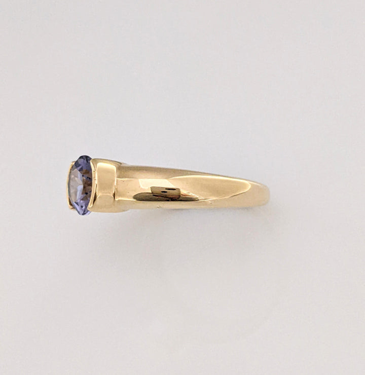 14K IOLITE OVAL 7X9 HALF BEZEL ESTATE RING 3.5 GRAMS