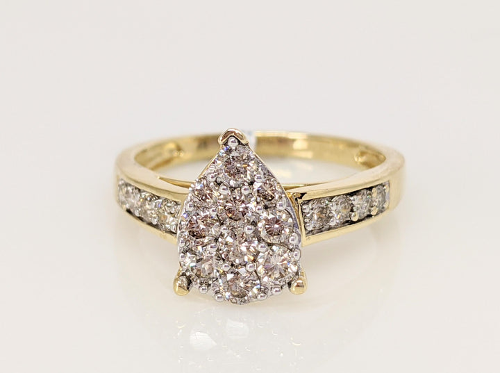 10K .78CTW SI2 H DIAMOND ROUND (18) PEAR SHAPED CLUSTER ESTATE RING 2.5 GRAMS