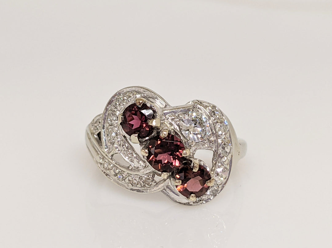 10K WHITE PINK TOURMALINE ROUND (3) WITH .45 DIAMOND TOTAL WEIGHT ESTATE RING 4.1 GRAMS