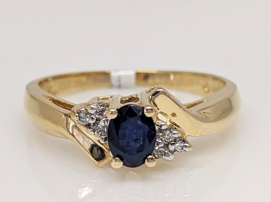 14K SAPPHIRE OVAL 4X5 WITH .06DTW ESTATE RING 2.5 GRAMS