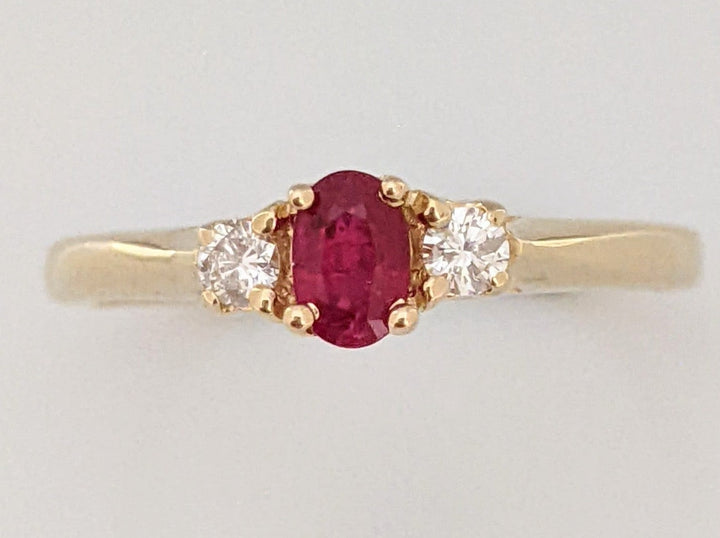 14K RUBY OVAL 3X5 WITH (2) DIAMONDS ESTATE RING 2.7 GRAMS