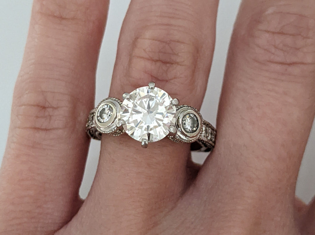 14K WHITE 2.77CTW SI2 J DIAMOND ROUND (69) ESTATE RING 6.8G