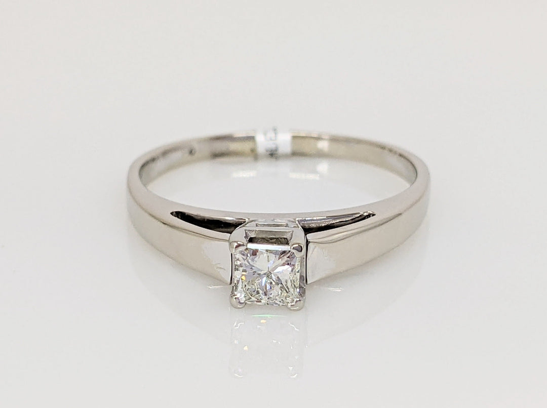 14K WHITE .33 CARAT TOTAL SI2 H DIAMOND PRINCESS CUT ESTATE RING 3.0 GRAMS