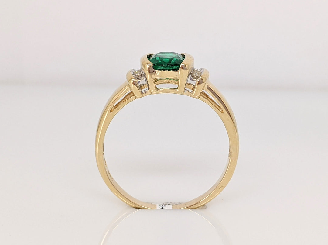 14K LAB-CREATED EMERALD OVAL 6X7 HALF BEZEL WITH .10 DIAMOND TOTAL WEIGHT ESTATE RING 2.9 GRAMS