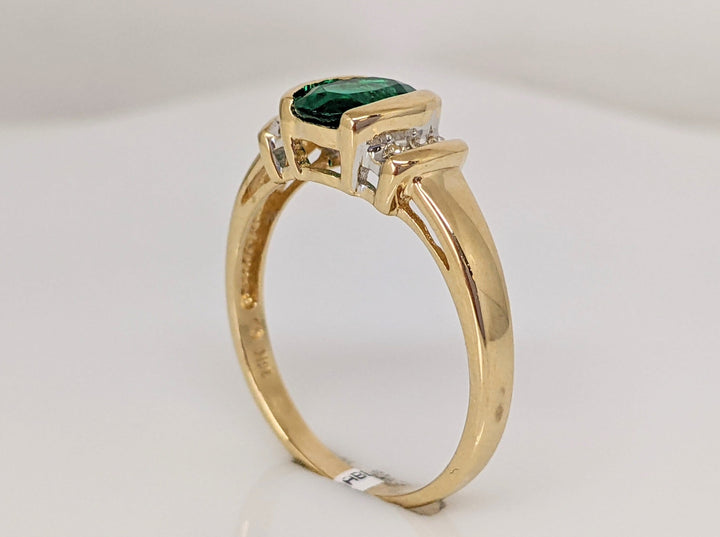 14K LAB-CREATED EMERALD OVAL 6X7 HALF BEZEL WITH .10 DIAMOND TOTAL WEIGHT ESTATE RING 2.9 GRAMS