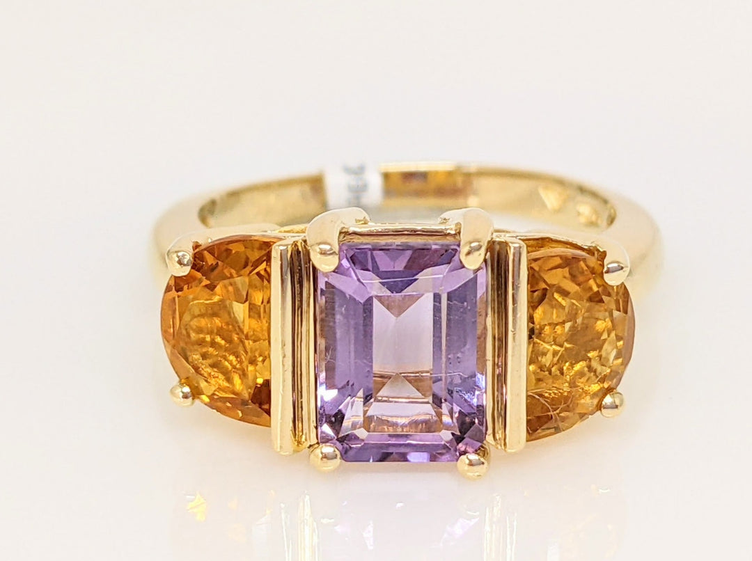 10K AMETHYST EMERALD CUT 6X8 WITH (2) CITRINE HALF MOON ESTATE RING 3.9 GRAMS