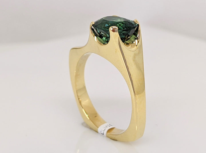 18K GREEN/ BLUE TOURMALINE OVAL 7X9 FREE FORM ESTATE RING 7.4 GRAMS