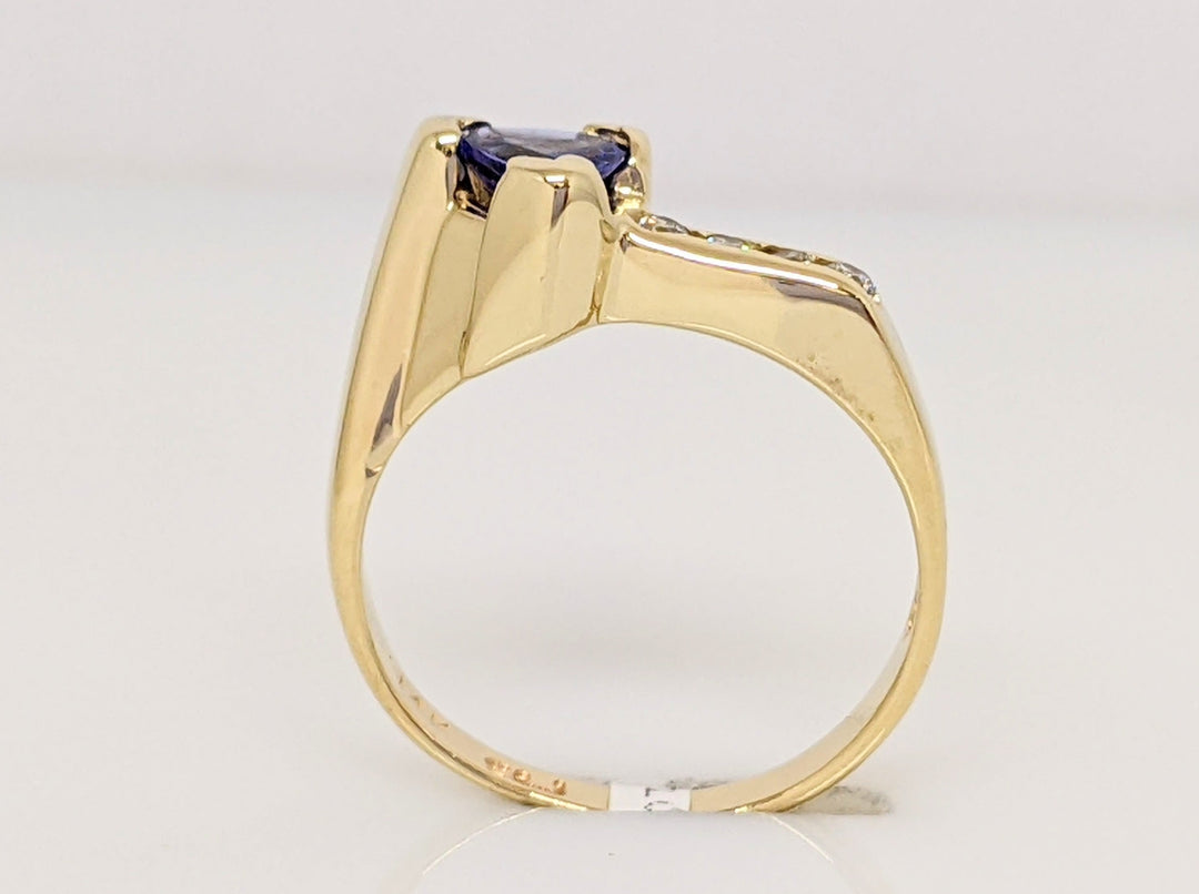 14K TANZANITE TRILLION "AA" 4.5MM WITH .06 DIAMOND TOTAL WEIGHT (4) ESTATE RING 2.7 GRAMS