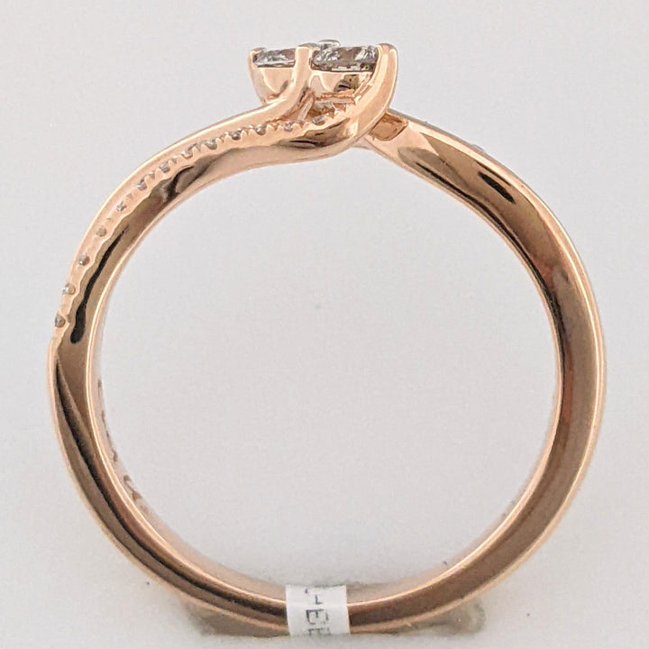 10K ROSE .36 CARAT TOTAL WEIGHT I1 H DIAMOND ROUND (28) BYPASS ESTATE RING 2.9 GRAMS