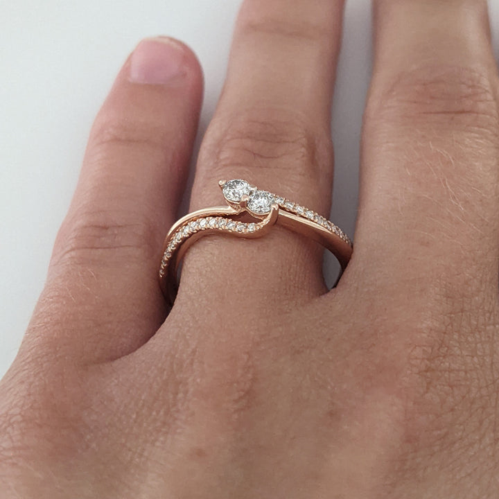 10K ROSE .36 CARAT TOTAL WEIGHT I1 H DIAMOND ROUND (28) BYPASS ESTATE RING 2.9 GRAMS