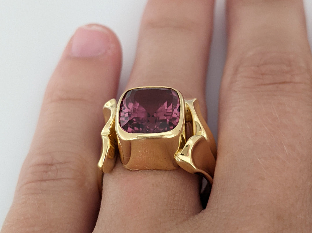 18K PINK TOURMALINE CUSHION CUT 9X11 BEZEL SET ESTATE RING 11.4 GRAMS