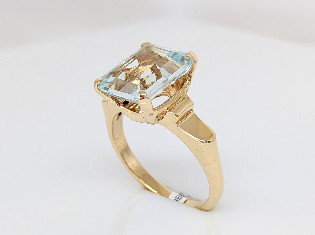 10K AQUAMARINE EMERALD CUT 8X10 ESTATE RING 2.8 GRAMS