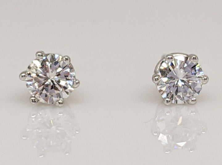 14K WHITE .47CTW SI1 F DIAMOND ROUND (2) ESTATE EARRINGS 0.9 GRAMS