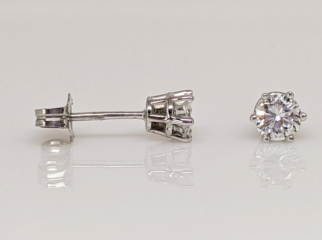 14K WHITE .47CTW SI1 F DIAMOND ROUND (2) ESTATE EARRINGS 0.9 GRAMS