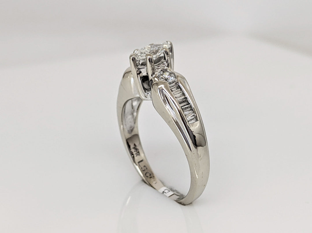 14K WHITE .50 CARAT TOTAL WEIGHT I1 G DIAMOND MARQUISE (1) ROUND (2) BAGUETTE (12) ESTATE RING 4.4 GRAMS