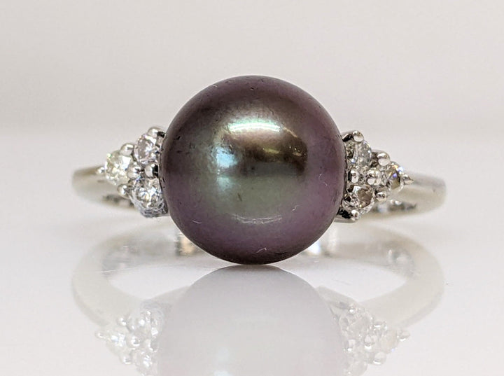 14K WHITE TAHITIAN PEARL ROUND 9.4MM WITH .18DTW (6) ROUND ESTATE RING 3.5 GRAMS