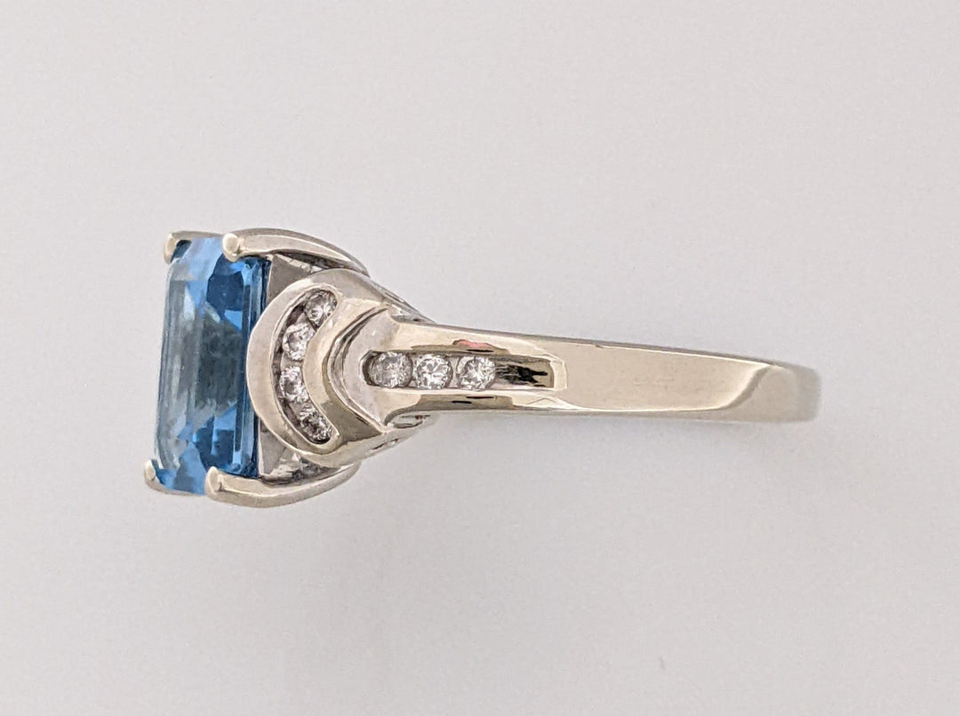 14K WHITE BLUE TOPAZ EMERALD CUT 7X9 WITH (14) MELEE ESTATE RING 4.2 GRAMS