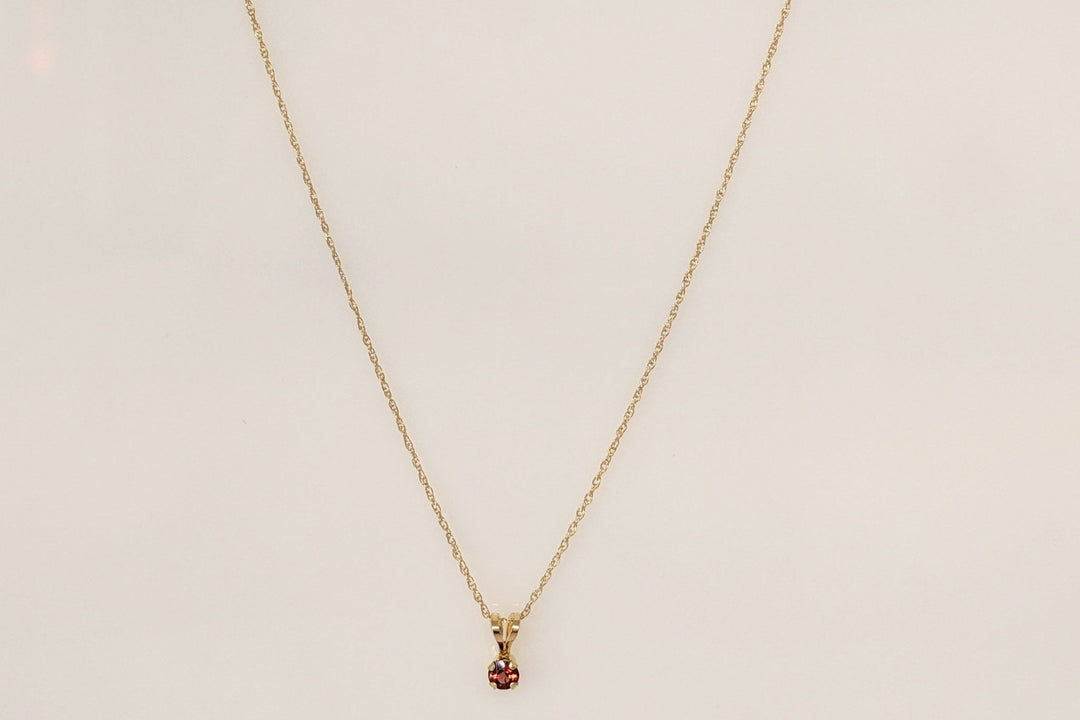 14K GARNET ROUND 3MM ESTATE PENDANT & CHAIN 0.8 GRAMS