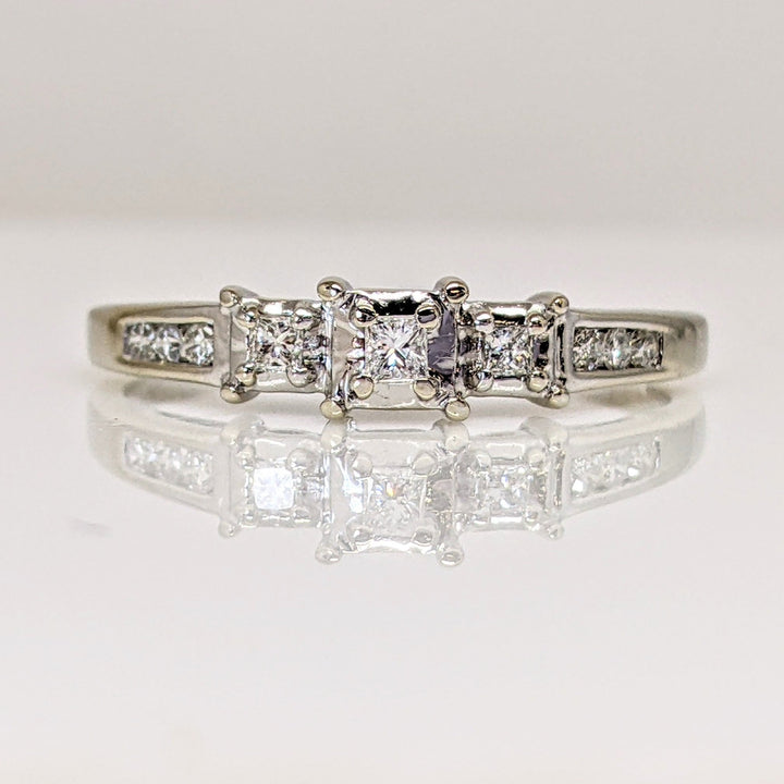 14K WHITE .25 CARAT TOTAL WEIGHT SI2 H DIAMOND PRINCESS CUT (3) ROUND (6) ESTATE TRINITY RING 2.6 GRAMS