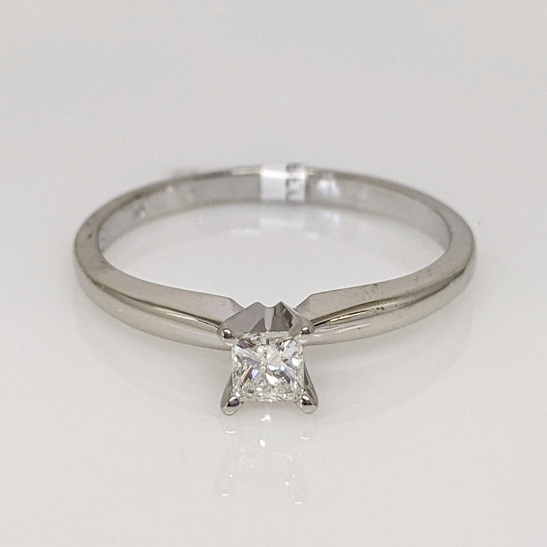 10K WHITE .20 CARAT TOTAL SI2 I DIAMOND PRINCESS CUT ESTATE SOLITAIRE RING 1.9 GRAMS