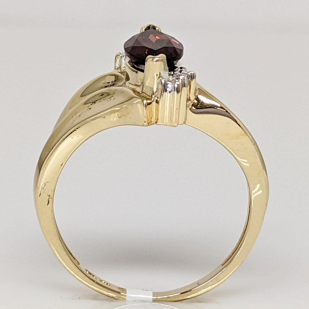 10K GARNET MARQUISE 5X10 WITH (2) MELEE ESTATE RING 2.7 GRAMS