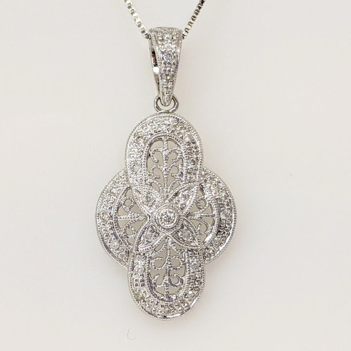 14K WHITE .12CTW DIAMOND ROUND (24) VINTAGE STYLE ESTATE PENDANT & CHAIN 3.5 GRAMS