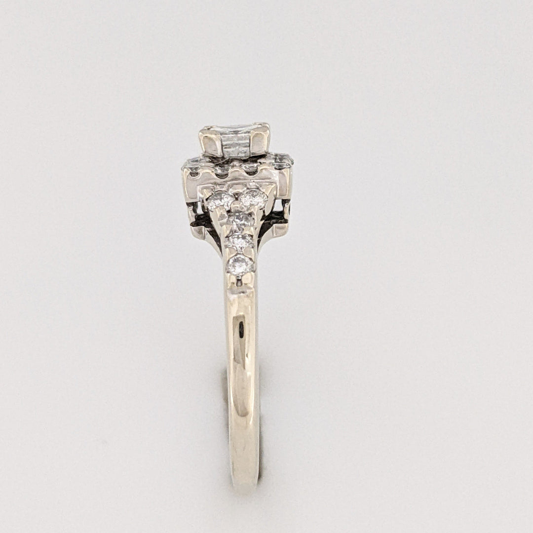 14K WHITE .69 CARAT TOTAL WEIGHT SI2 H DIAMOND PRINCESS CUT (1) ROUND (22) HALO ESTATE RING 3.9 GRAMS