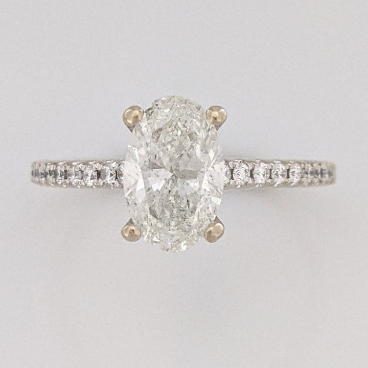 18K WHITE 1.90 CARAT TOTAL WEIGHT I1 I DIAMOND OVAL (1) ROUND (18) ESTATE RING 3.5 GRAMS