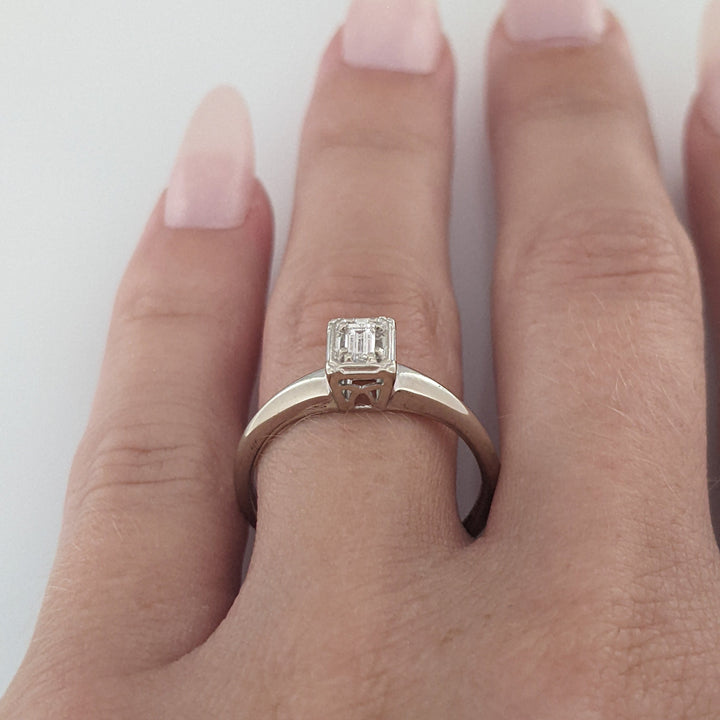 14K WHITE .25CT VS2 G DIAMOND EMERALD CUT GOLD FRAME ESTATE RING 2.3 GRAMS