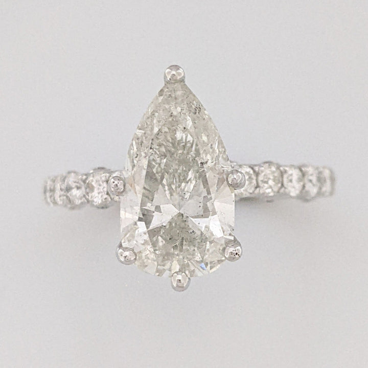 18K WHITE 4.07 CARAT TOTAL WEIGHT I1 H DIAMOND PEAR (1) ROUND (53) ESTATE RING 5.6 GRAMS