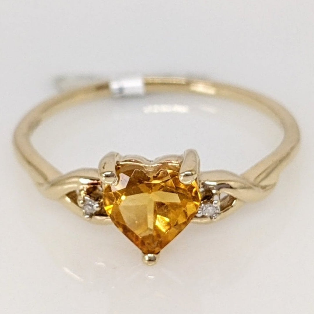 10K CITINRE HEART 6MM WITH (2) DIAMOND ESTATE RING 1.4 GRAMS