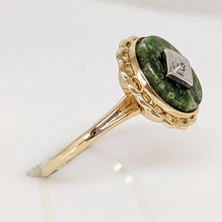 10K CRYSTAL DIOPSIDE OVAL 8X10 WITH DIAMONDS AND TRIM ESTATE RING 1.8 GRAMS