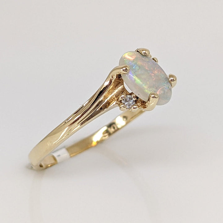 10K OPAL OVAL 5X7 WITH (2) DIAMONDS ESTATE RING 1.5 GRAMS