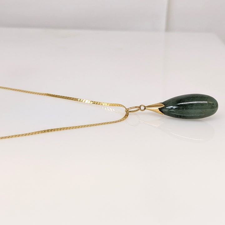 14K JADE TEAR DROP 24MM LONG ESTATE PENDANT & CHAIN 4.7 GRAMS