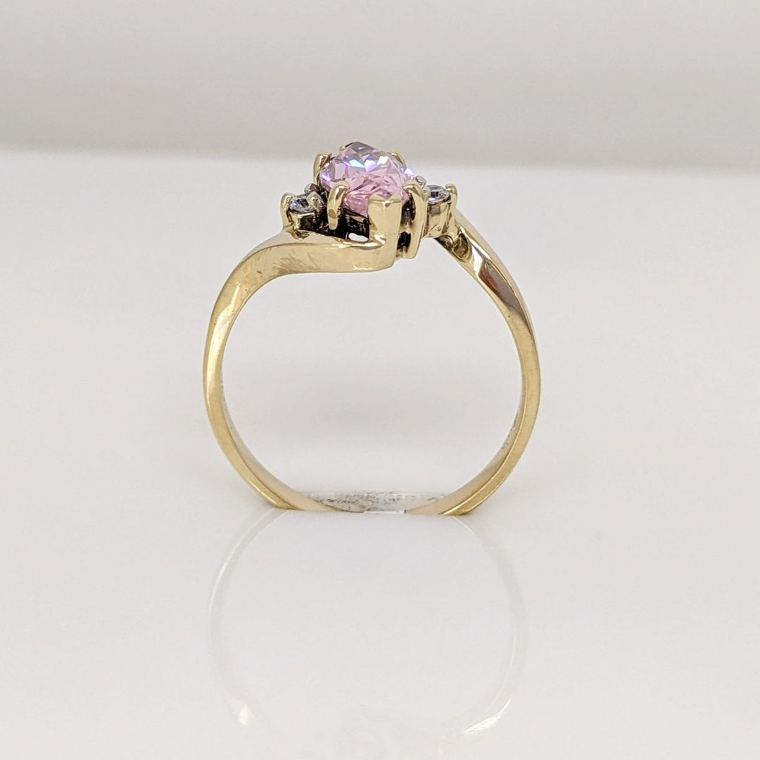 10K PINK CUBIC ZIRCONIA MARQUISE 5X10 WITH (2) ROUND WHITE CUBIC ZIRCONIA ESTATE RING 2.4 GRAMS