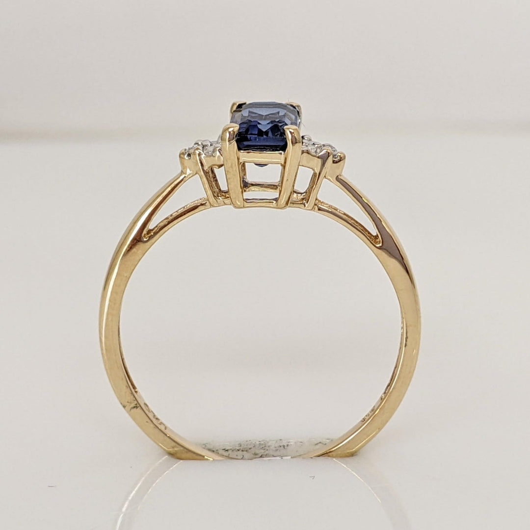 10K LAB SAPPHIRE EMERALD CUT 4X6 WITH (2) DIAMONDS ESTATE RING 1.3 GRAMS