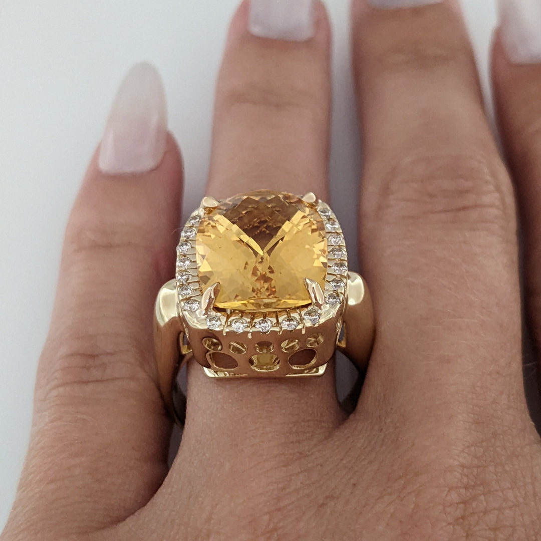 14K CITRINE CUSHION 12X15 WITH (24) DIAMONDS ESTATE RING 9.7 GRAMS