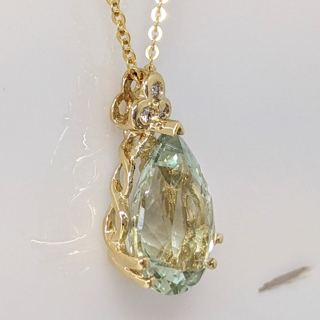 14K GREEN QUARTZ PEAR 13X18 WITH (3) MELEE ESTATE PENDANT & CHAIN 7.0 GRAMS