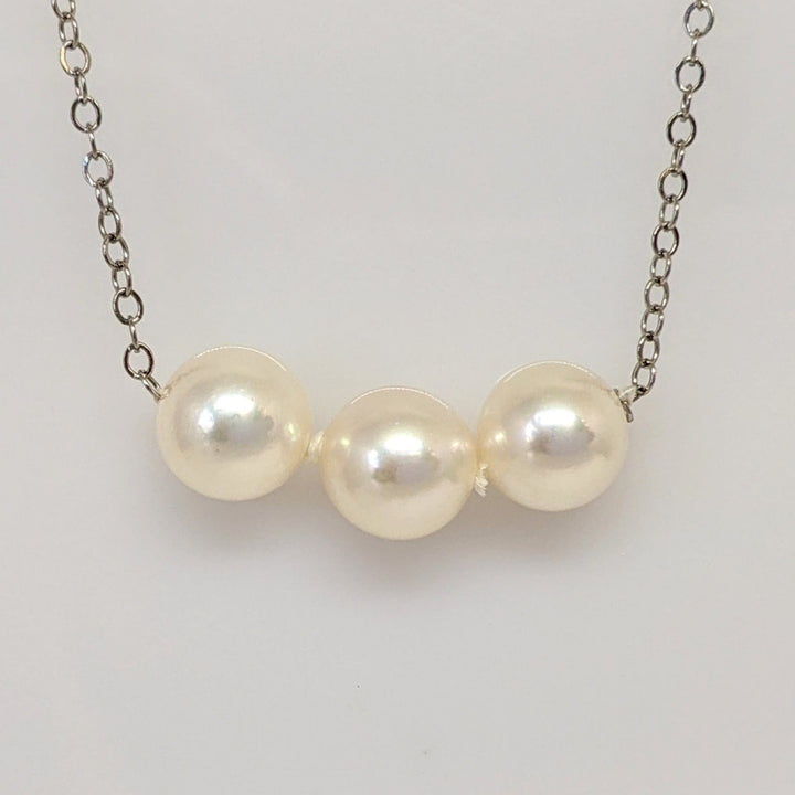 14K WHITE PEARL ROUND (3) 6MM ESTATE NECKLACE 1.9 GRAMS