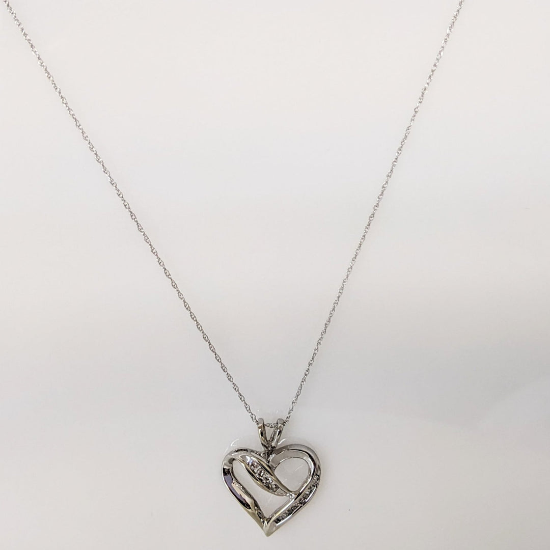 10K WHITE .22CTW I1 I DIAMOND ROUND (4) BAGUETTE (12) ESTATE HEART PENDANT & CHAIN 2.5 GRAMS