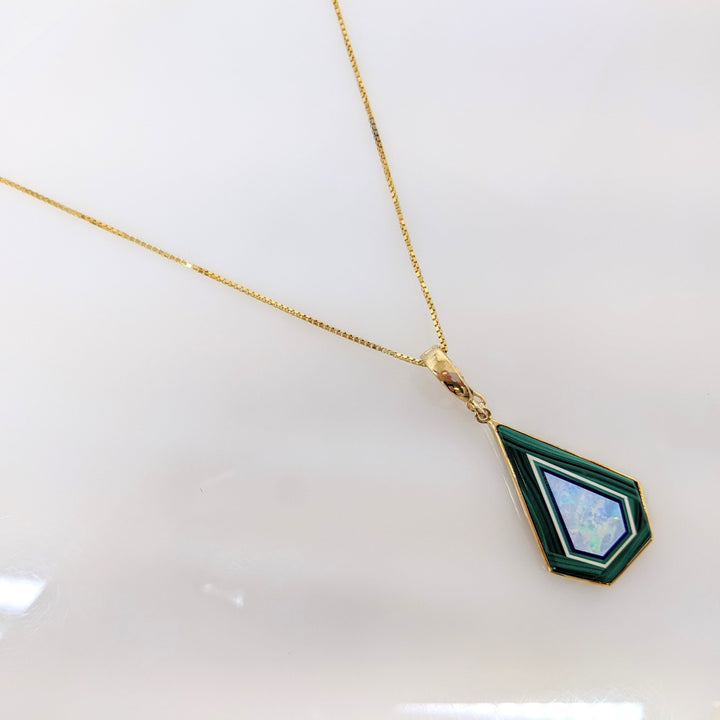 14K MALACHITE/ LAPIS/ OPAL PENTAGON ESTATE PENDANT & CHAIN 7.5 GRAMS