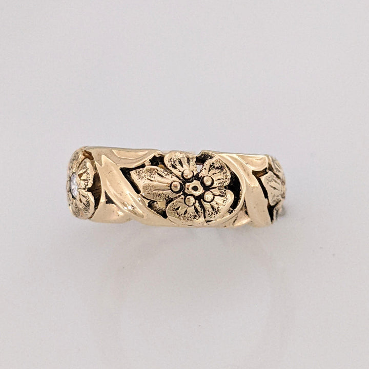 14K .06CT SI2 I DIAMOND ROUND FLORAL 6.7MM ESTATE BAND 6.3 GRAMS