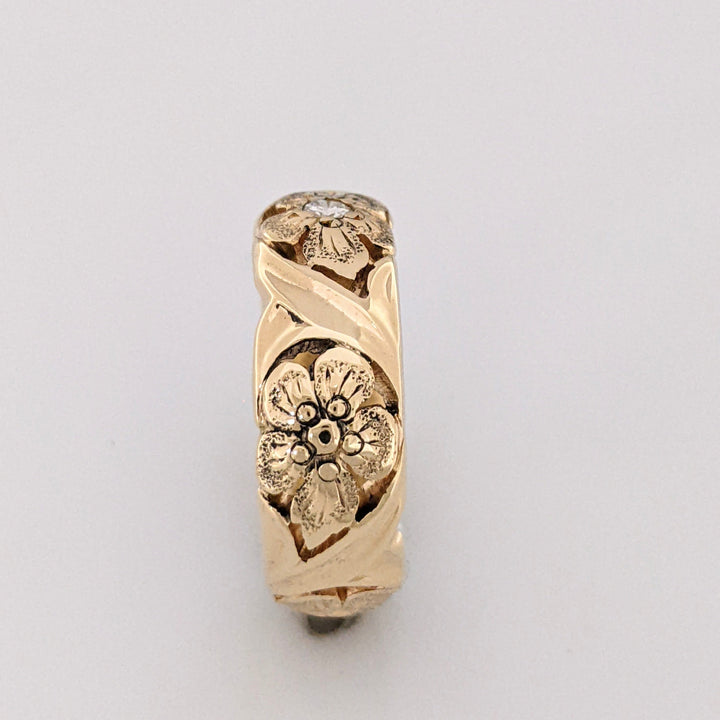 14K .06CT SI2 I DIAMOND ROUND FLORAL 6.7MM ESTATE BAND 6.3 GRAMS