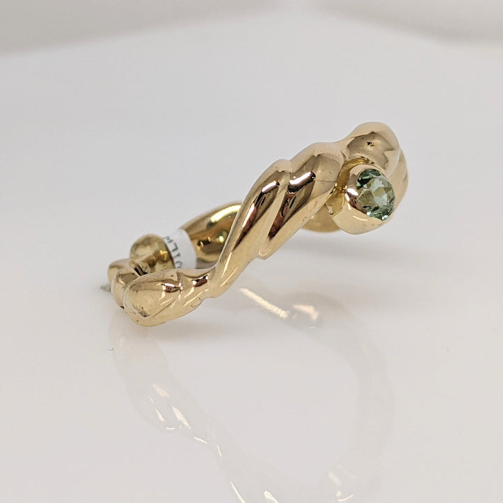 14K LIGHT GREEN TOURMALINE ROUND 3.6MM BEZEL WAVY ESTATE RING 6.3 GRAMS