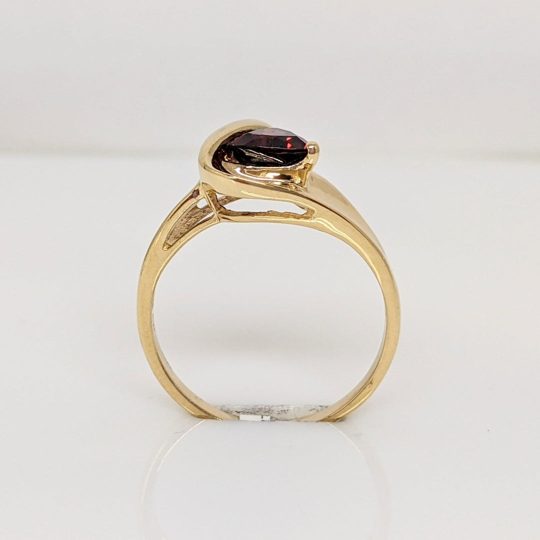 10K GARNET TRILLION 6MM WITH (2) MELEE ESTATE RINGS 2.8 GRAMS