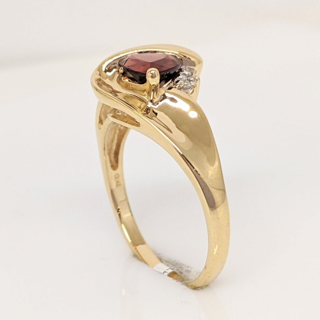 10K GARNET TRILLION 6MM WITH (2) MELEE ESTATE RINGS 2.8 GRAMS