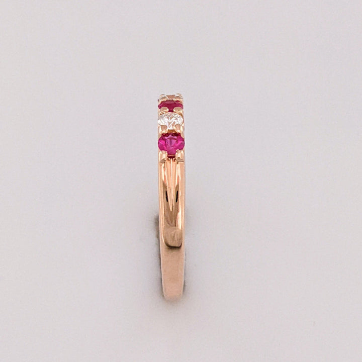 14K ROSE RUBY ROUND (3) DIAMOND ROUND (2) ESTATE BAND 2.2 GRAMS